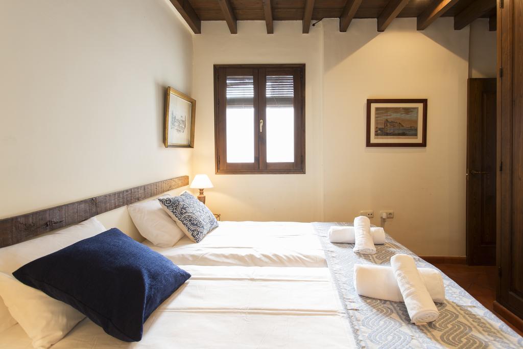 Apartamento Puerta Elvira Centro Free Parking Granada Dış mekan fotoğraf